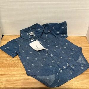 Boarnseorl size 6-9 months blue denim look onesie w/ sailboats designs. LIKE NEW